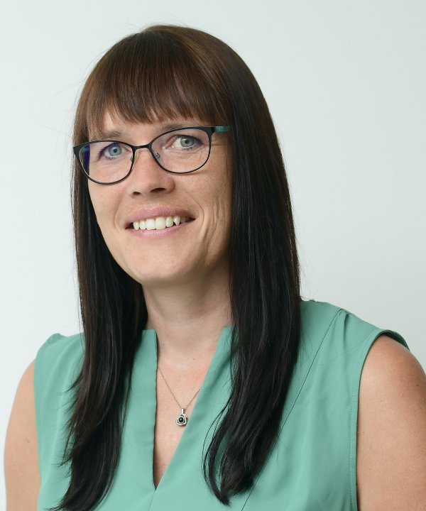 Sabrina Brandis, Buchhaltung - Finanzbuchhalterin