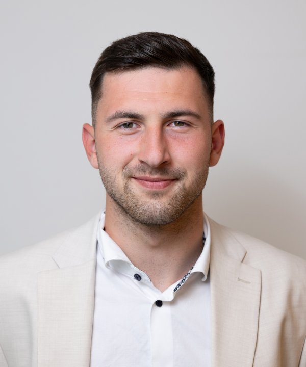 Claudius Hildebrandt, Auszubildender - Immobilienkaufmann