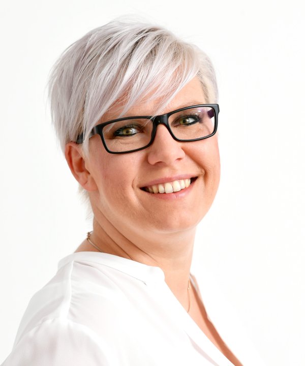 Daniela Kühn, Buchhaltung - Bürokauffrau