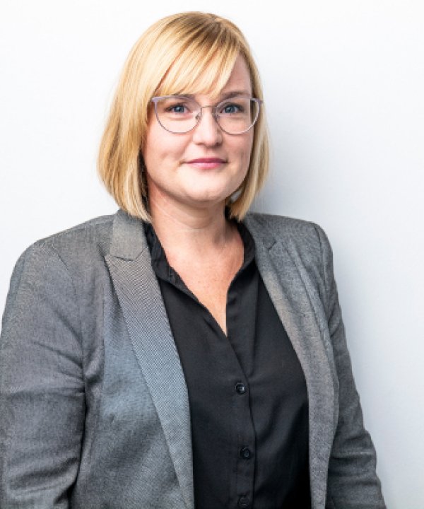 Franziska Hopf, Geschäftsleitung/ Objektmanagement/ WEG-Verwaltung - Immobilienkauffrau