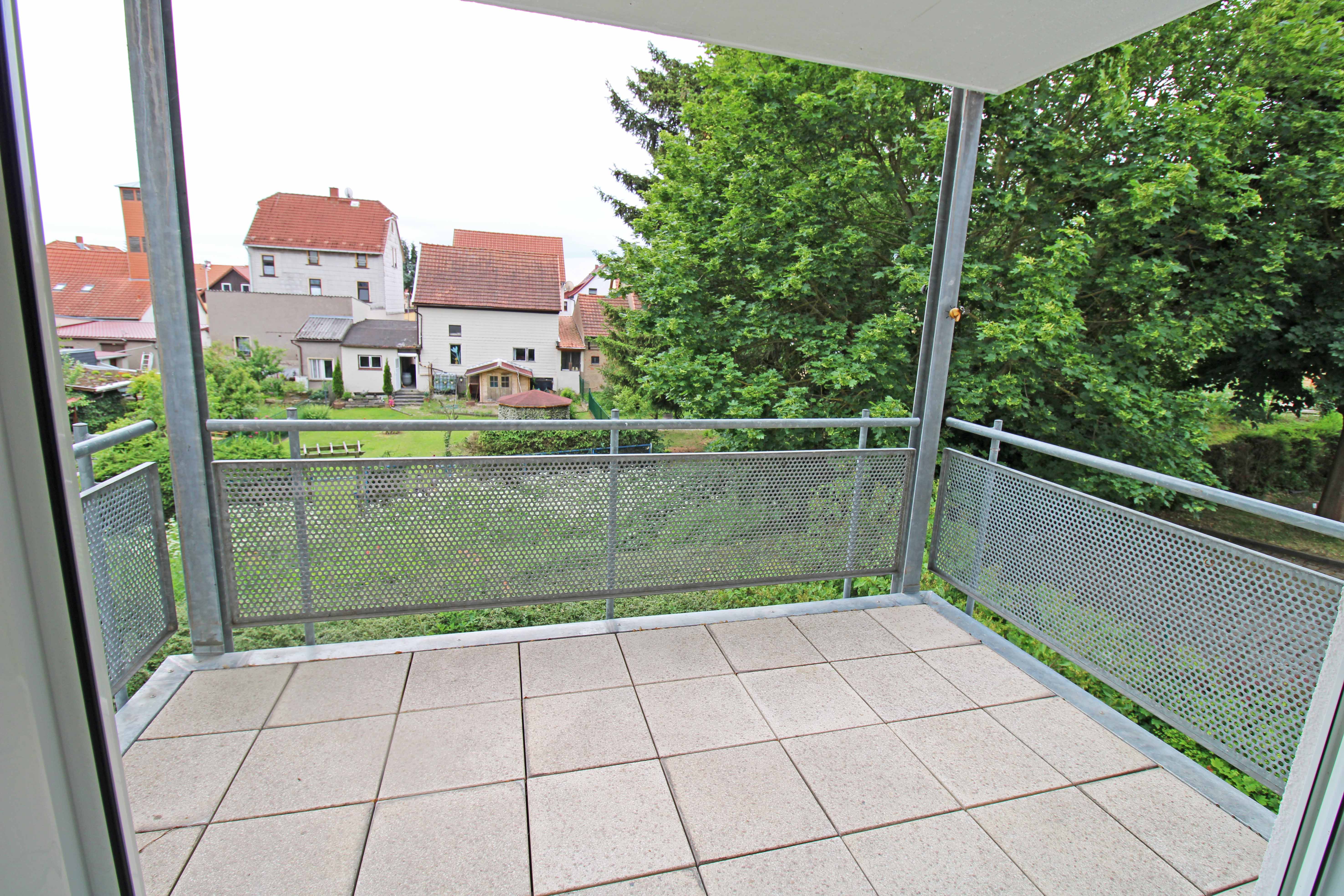 Makler, Verwaltung